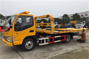 涪城区哪里有拖车服务